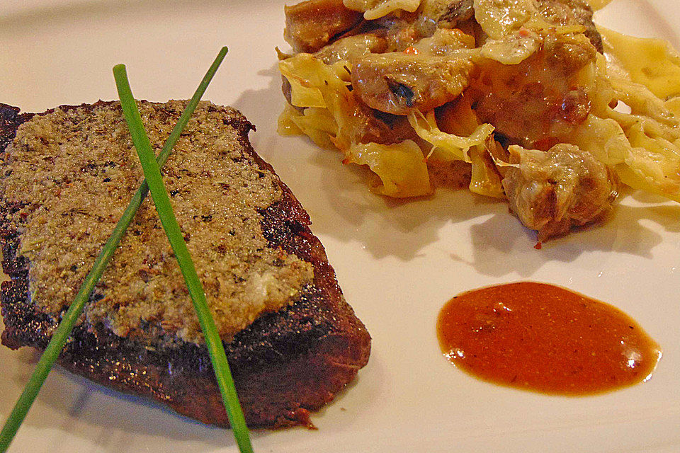 Straußensteaks mit Kräuterkruste