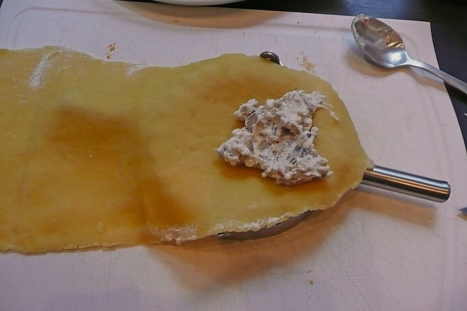 Ravioli mit Pilzfüllung