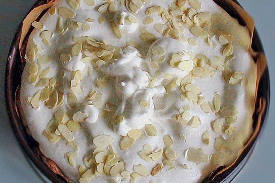 Quittenkuchen mit Mandelbaiser