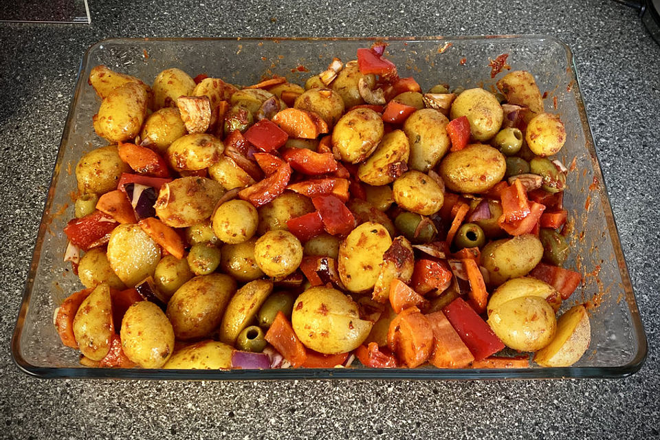 Mediterranes Ofengemüse mit Halloumi