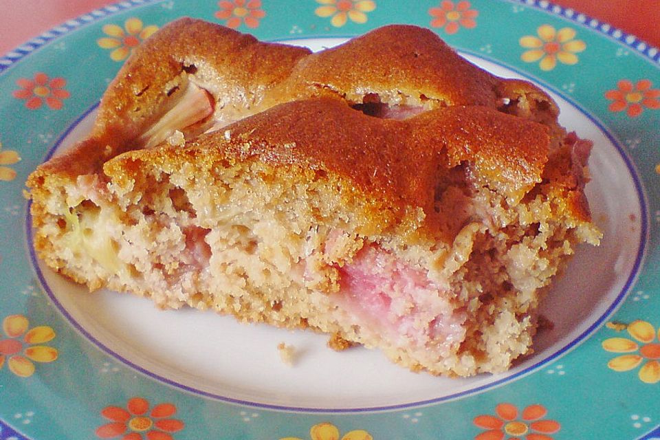 Rhabarberkuchen mit Marzipan