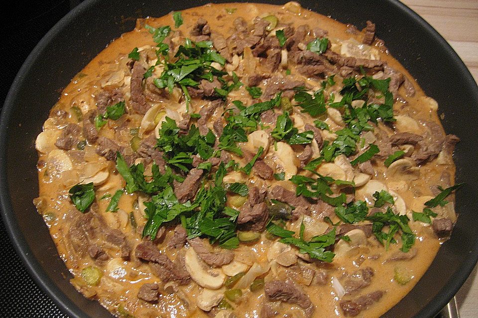 Boeuf Stroganow