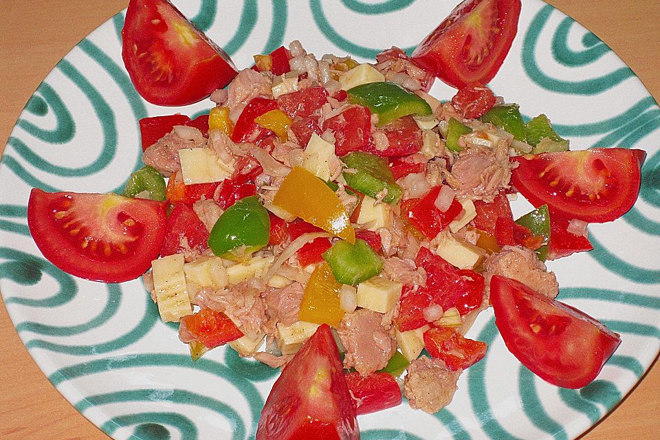 Thunfischsalat mit Tomaten