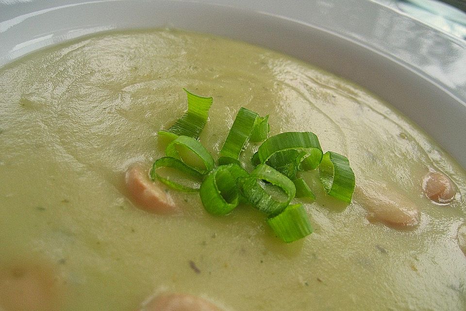 Frühlingszwiebelsuppe