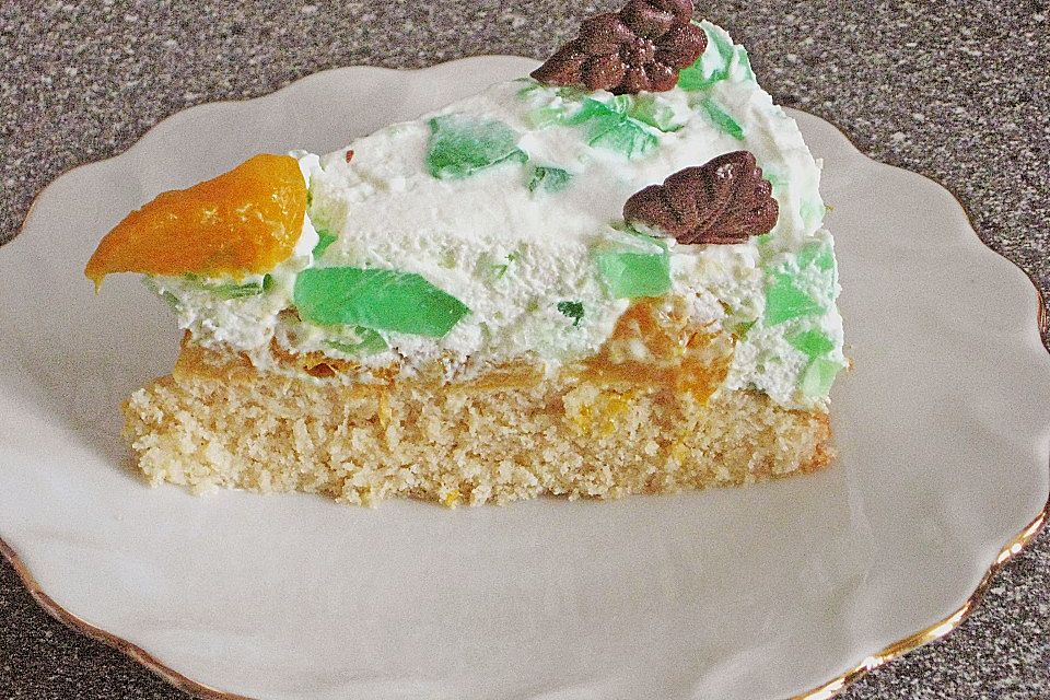 Grüne Pfirsichtorte