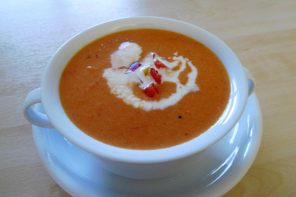 Tomaten - Paprika - Cremesuppe