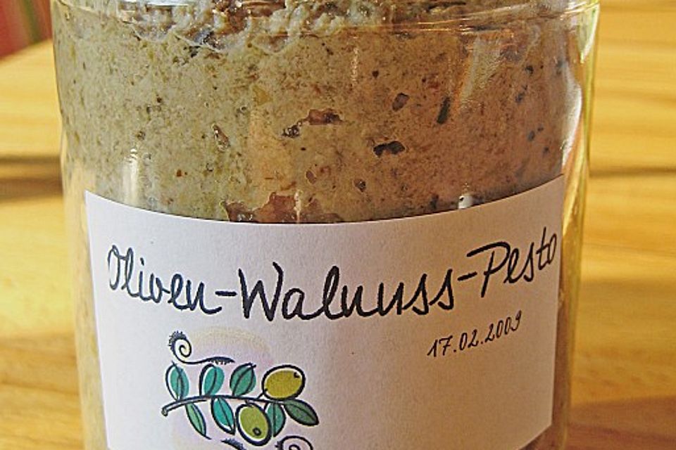 Oliven Walnuss Pesto