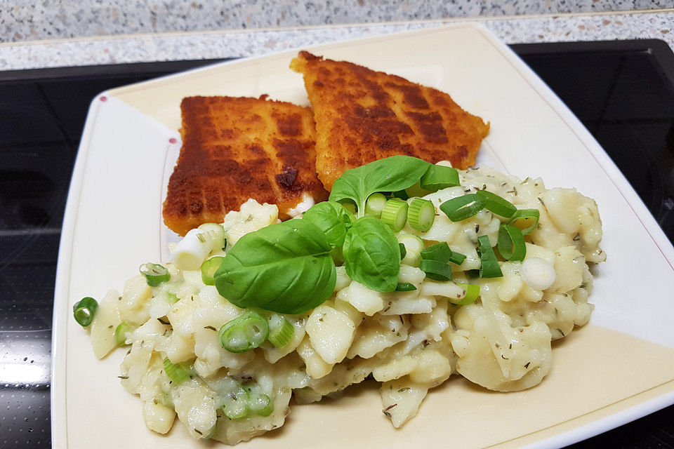 Kartoffelsalat mit Frühlingszwiebeln