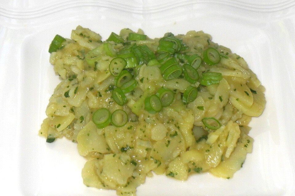 Kartoffelsalat mit Frühlingszwiebeln