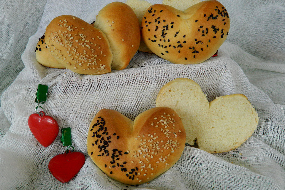 Herzbrötchen