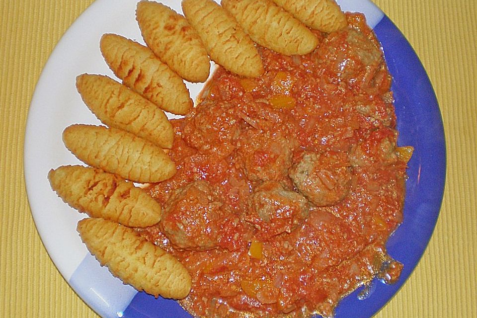 Mexikanische Fleischbällchen in Sauce