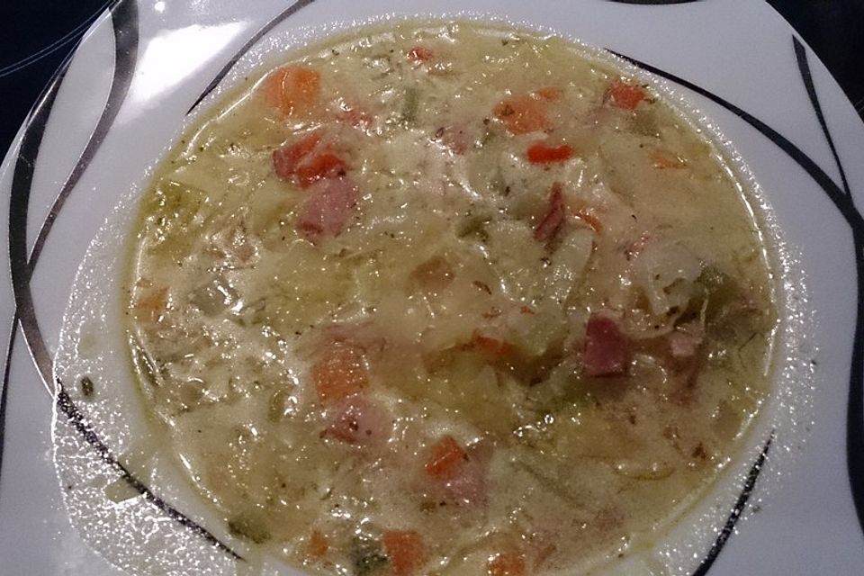 Sauerkrautsuppe mit Kassler