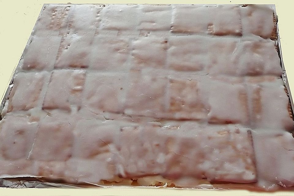 Zitronenkuchen mit Butterkeksen