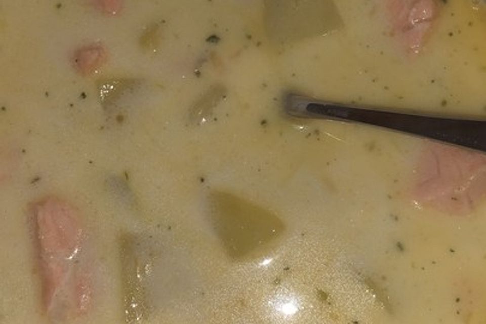 Finnische Lachssuppe