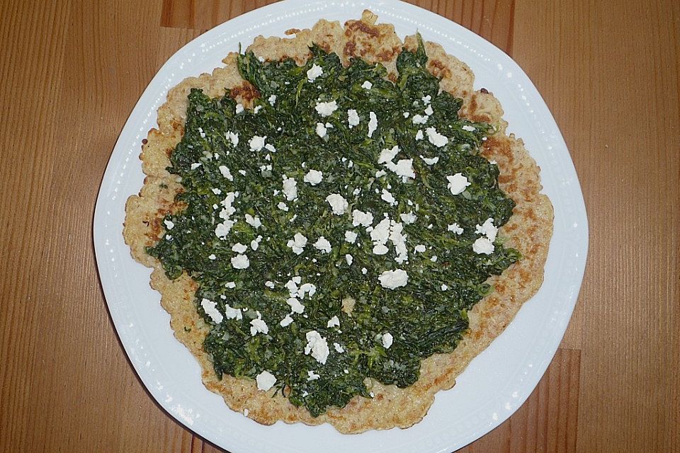 Hirsepfannkuchen mit Spinatfüllung