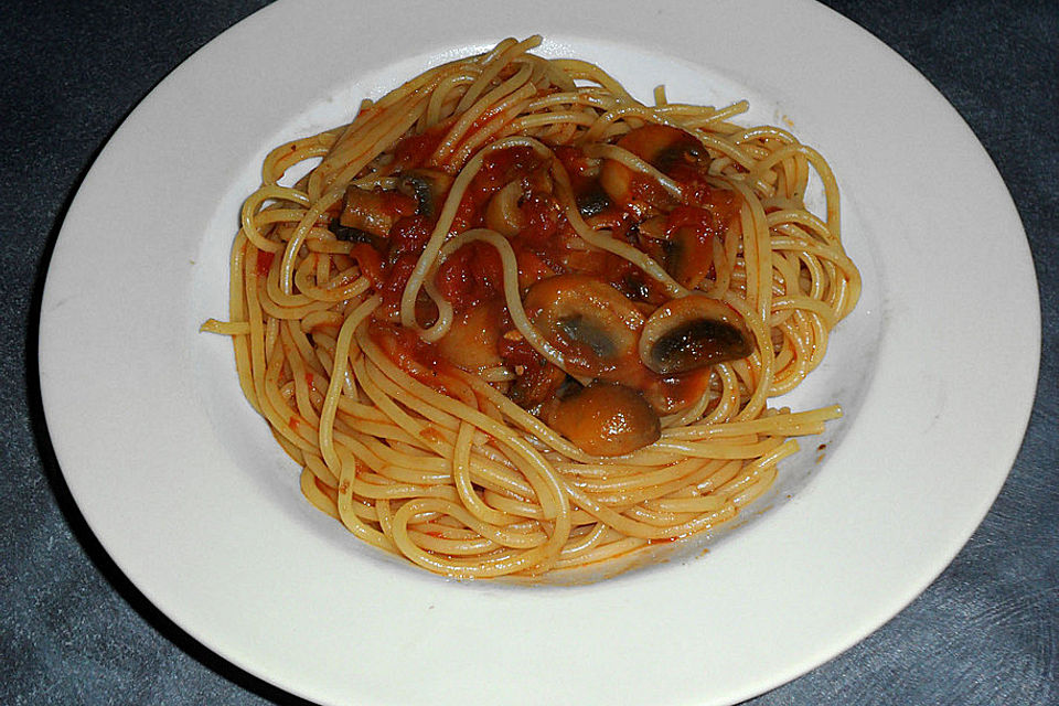 007  -  Tomaten - Champignon - Soße