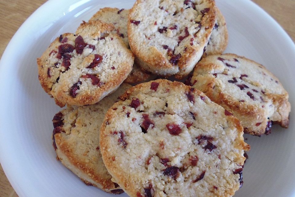 Mandelplätzchen mit Cranberries