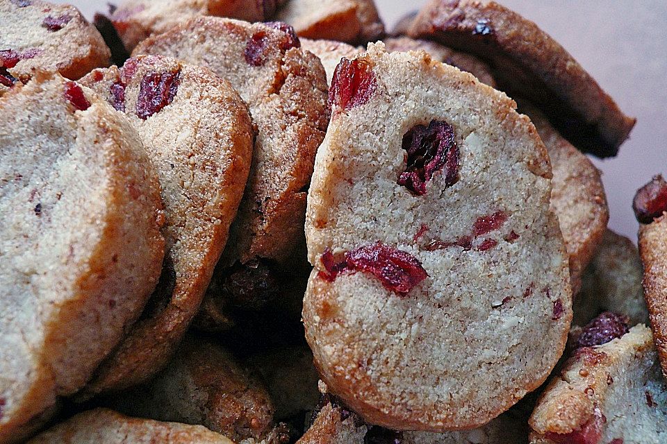 Mandelplätzchen mit Cranberries