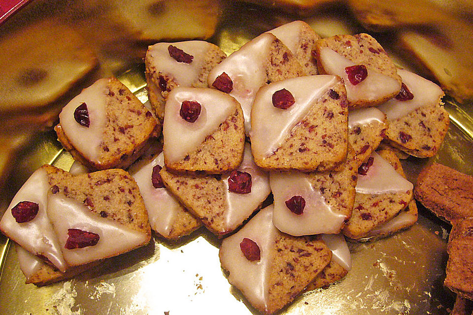 Mandelplätzchen mit Cranberries