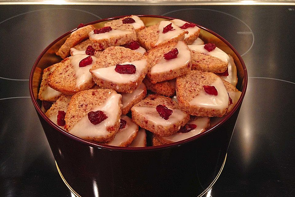 Mandelplätzchen mit Cranberries