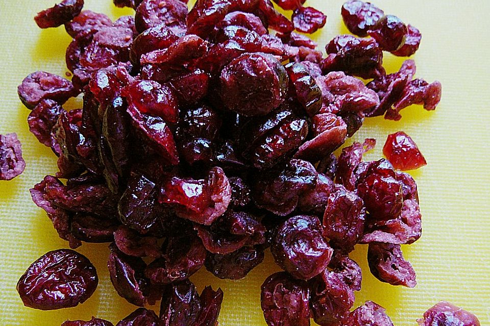 Mandelplätzchen mit Cranberries