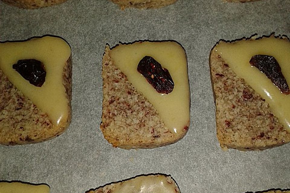 Mandelplätzchen mit Cranberries