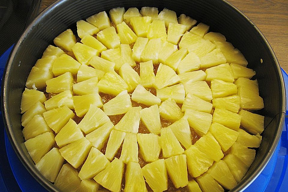 Ananas - Kokos - Sahnetorte