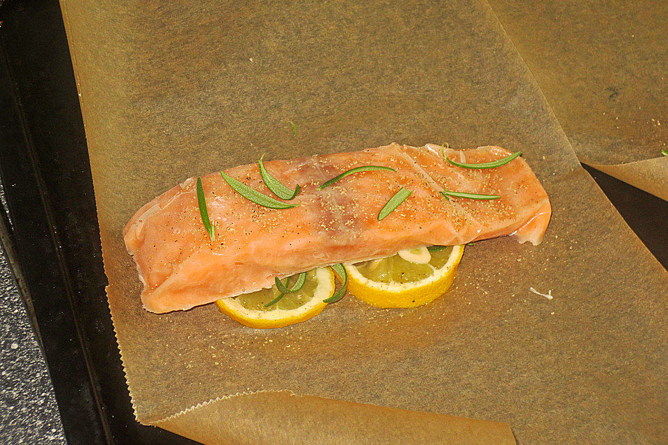 Lachs in Papier