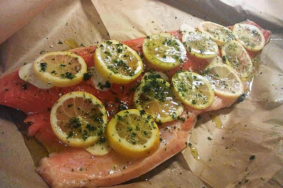 Lachs in Papier