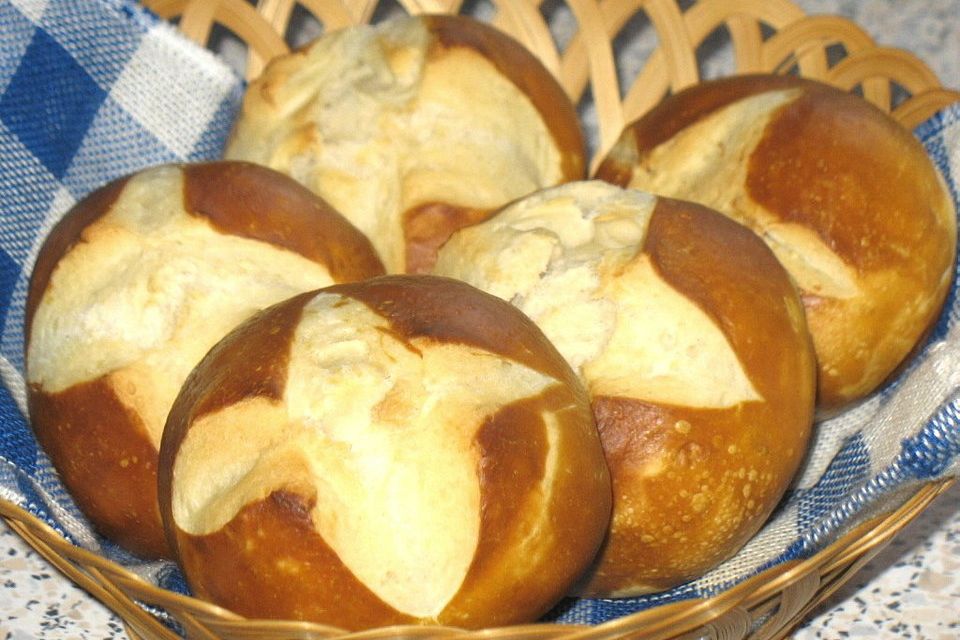 Laugenbrötchen