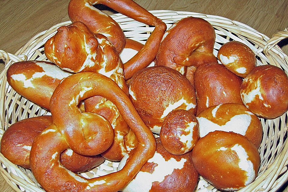 Laugenbrötchen