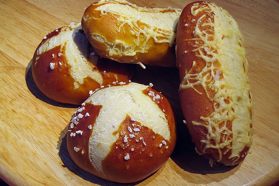 Laugenbrötchen