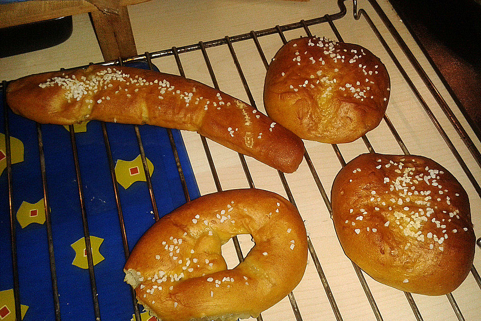 Laugenbrötchen