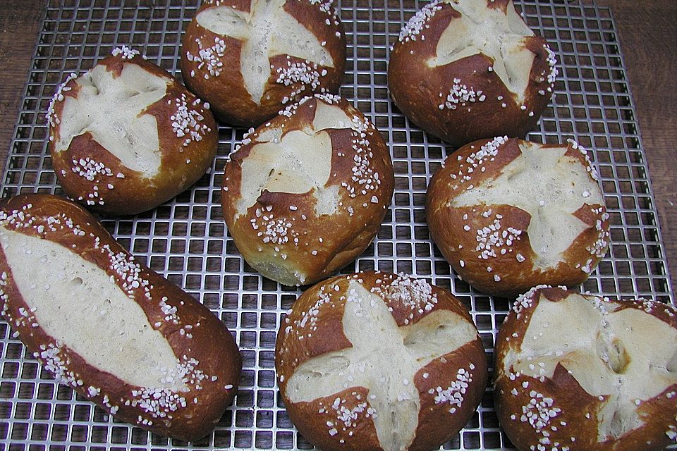 Laugenbrötchen