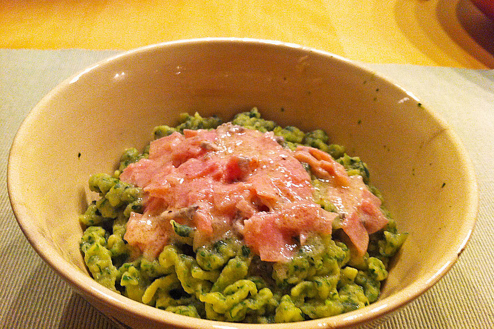 Spinatspätzle mit Gorgonzolarahmsoße