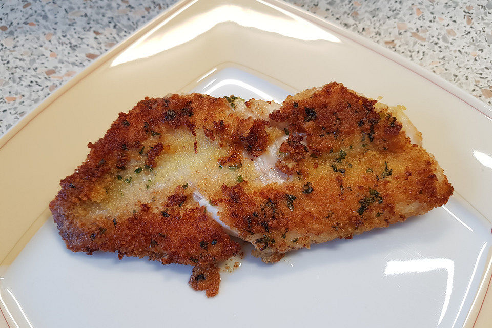 Rotbarschfilet in Kräuter - Panade