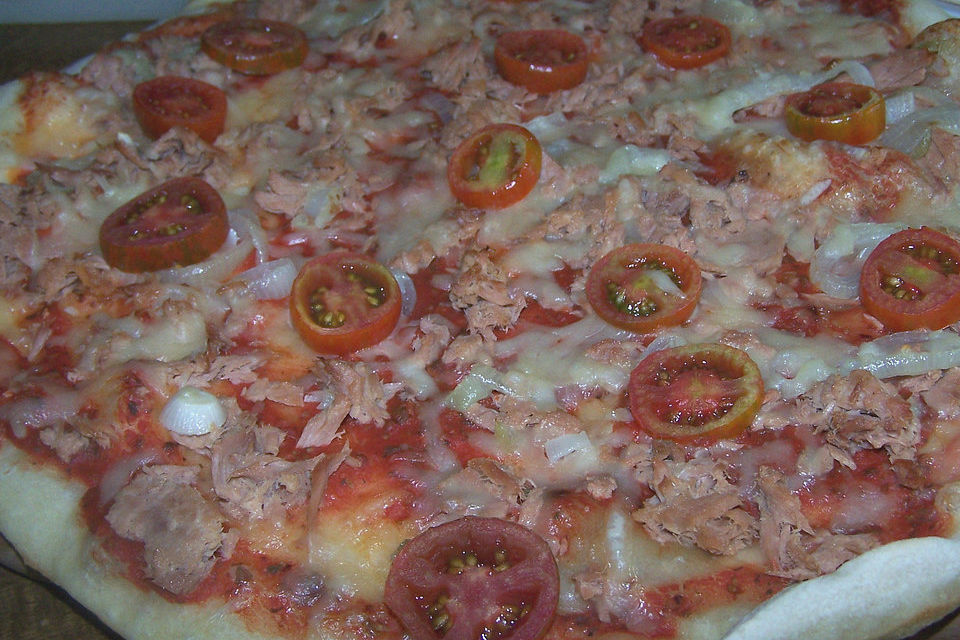 Pizza Tonno