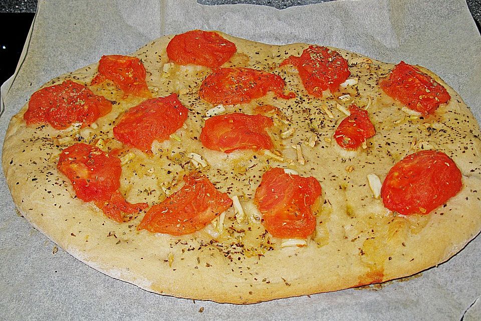 Focaccia mit Tomaten