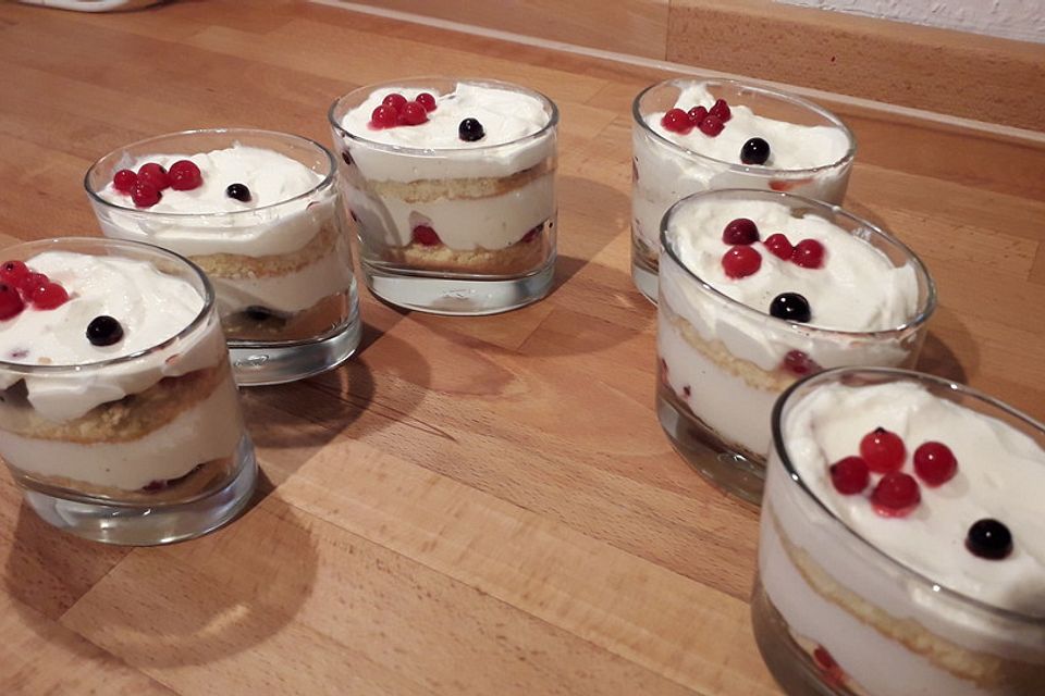 Waldbeeren Tiramisu