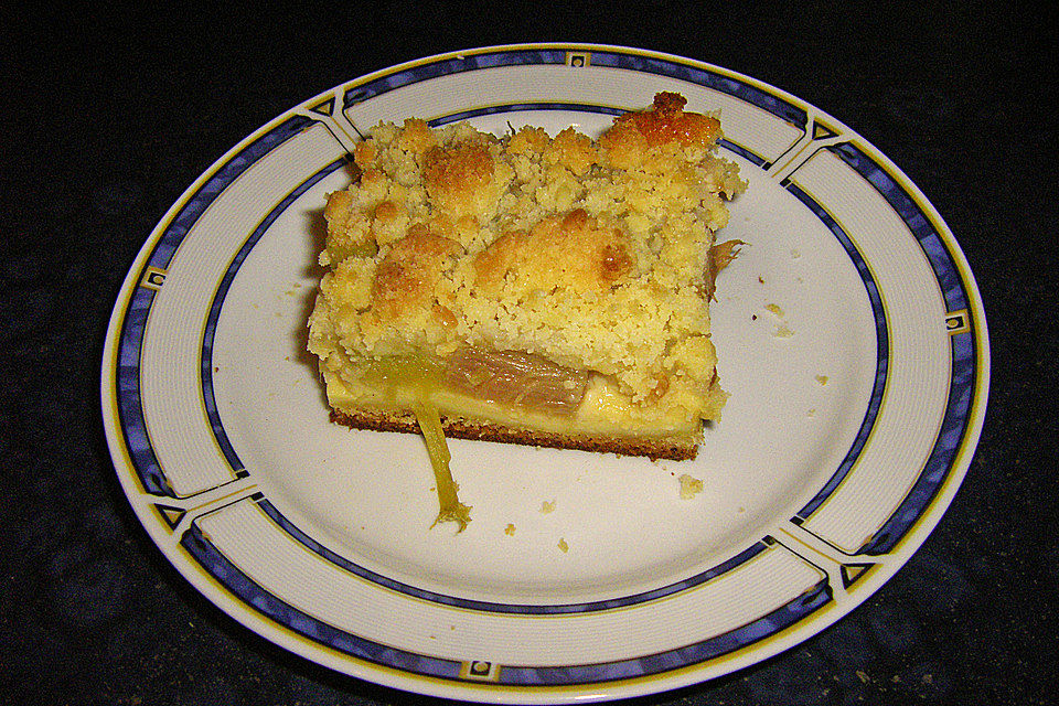 Rhabarberkuchen mit Streusel