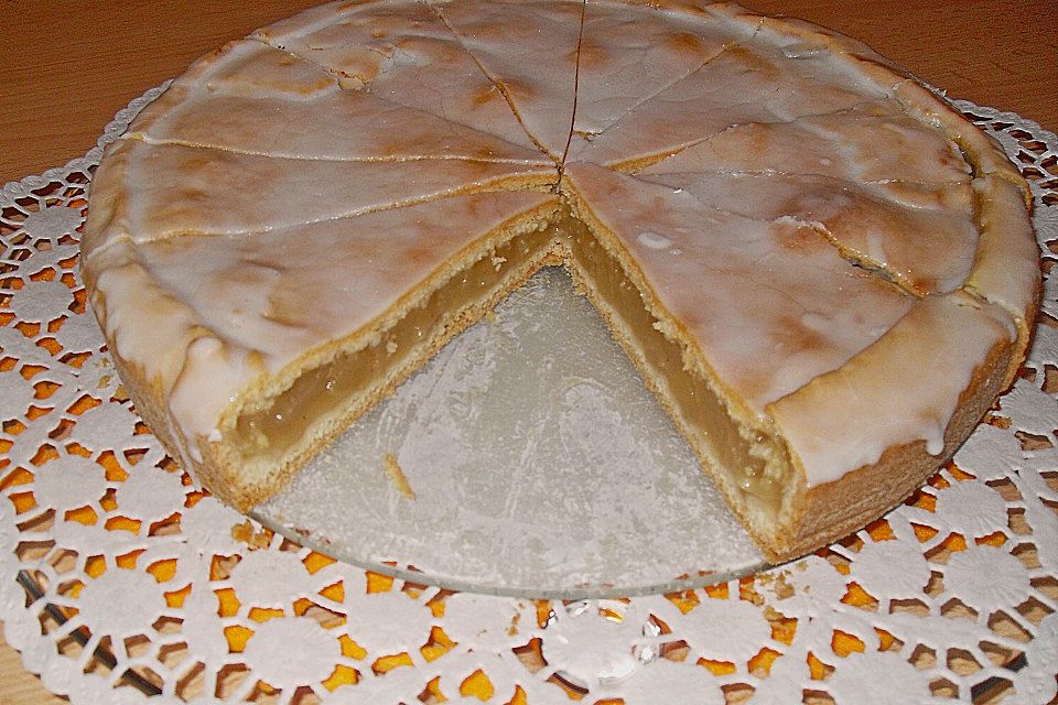 Gedeckter Mohnkuchen