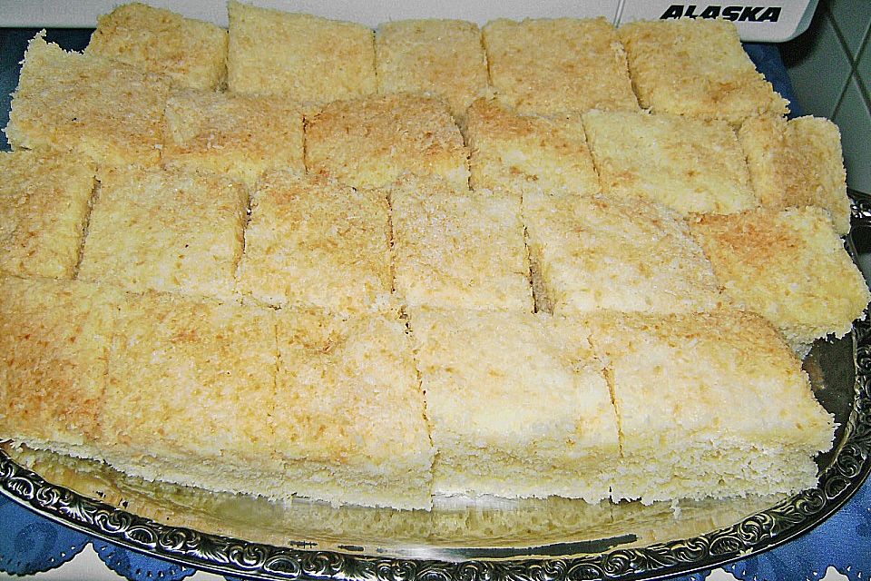 Buttermilchkuchen mit Kokos