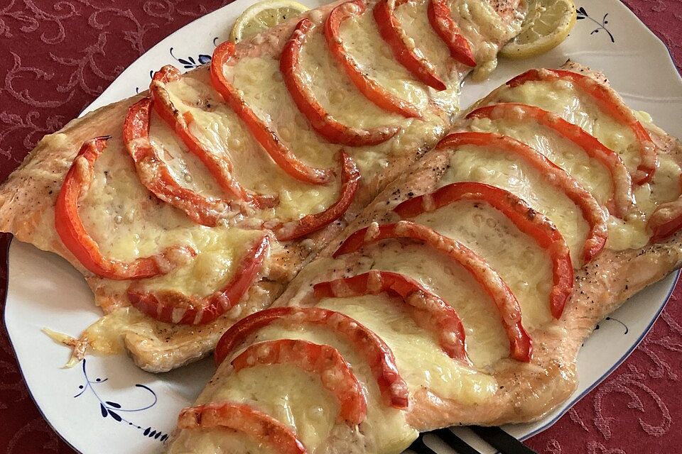 Lachsforellenfilet gebacken, mit Ofenkartoffeln