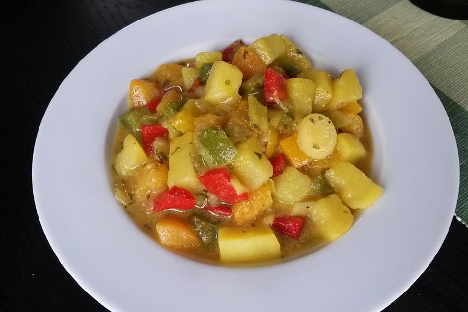 Fruchtiges Kartoffelcurry