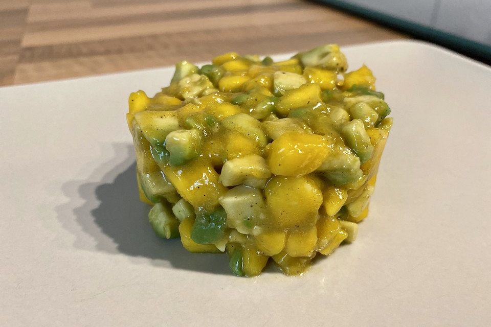 Avocado - Mango - Salat