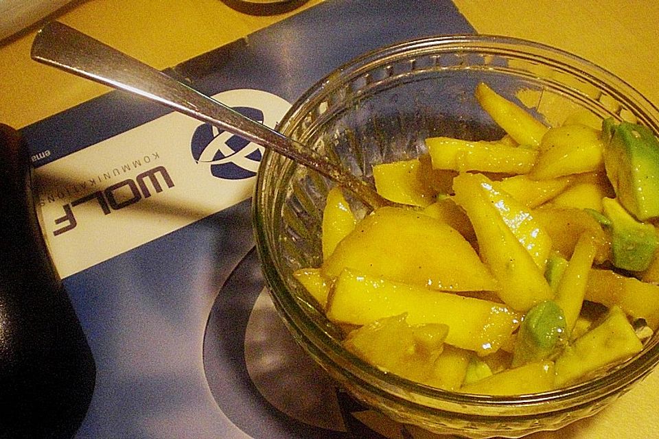 Avocado - Mango - Salat