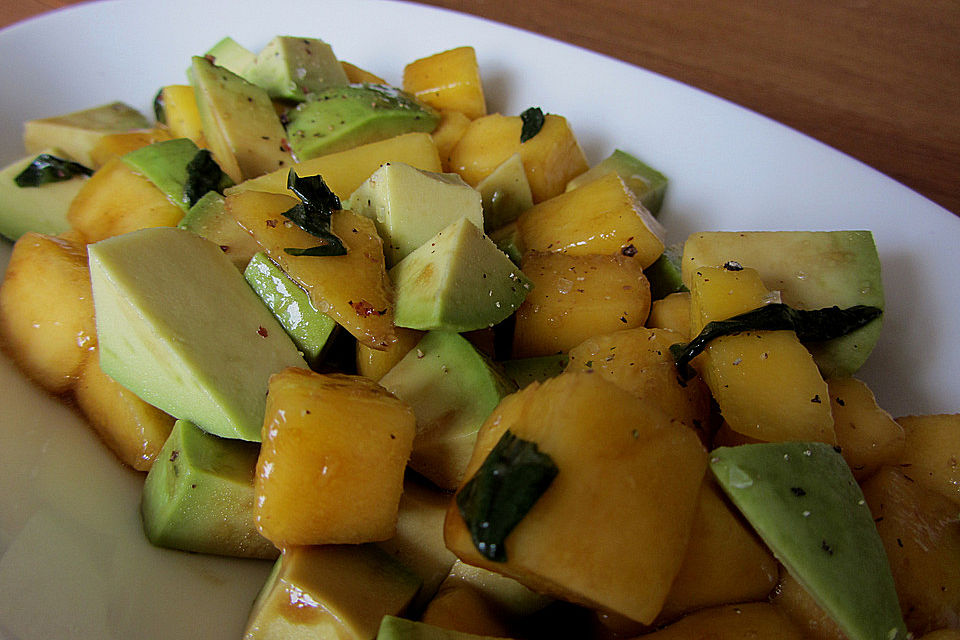 Avocado - Mango - Salat