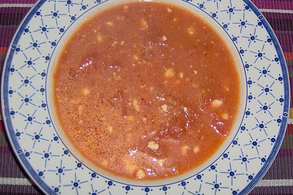 Tomatensuppe mit Käse