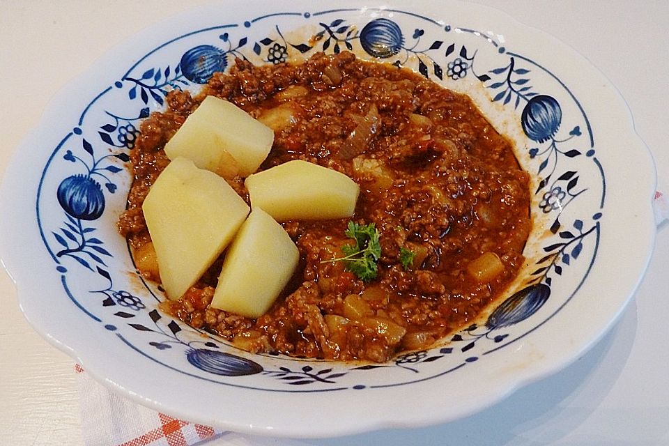 Gelbe Zucchini mit Hackfleisch