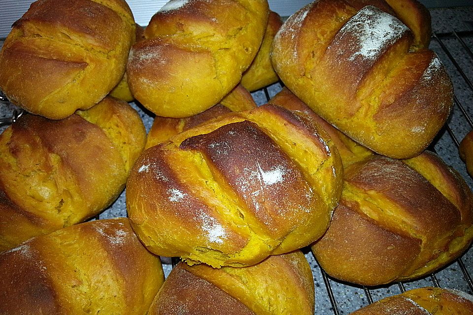 Kürbisbrötchen